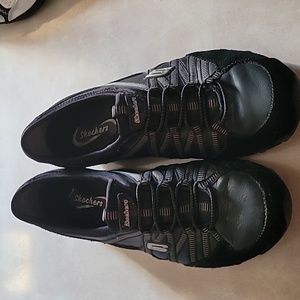 SKECHER Slip In GO WALK Shoes. US size 8.5, black